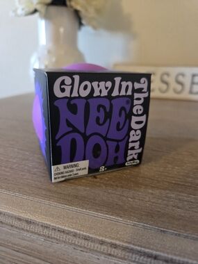 Glow In The Dark NeeDoh Squishy Toy - Purple-authentic